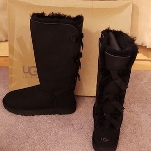 Ugg Tall Bailey Bow Boots never worn in box